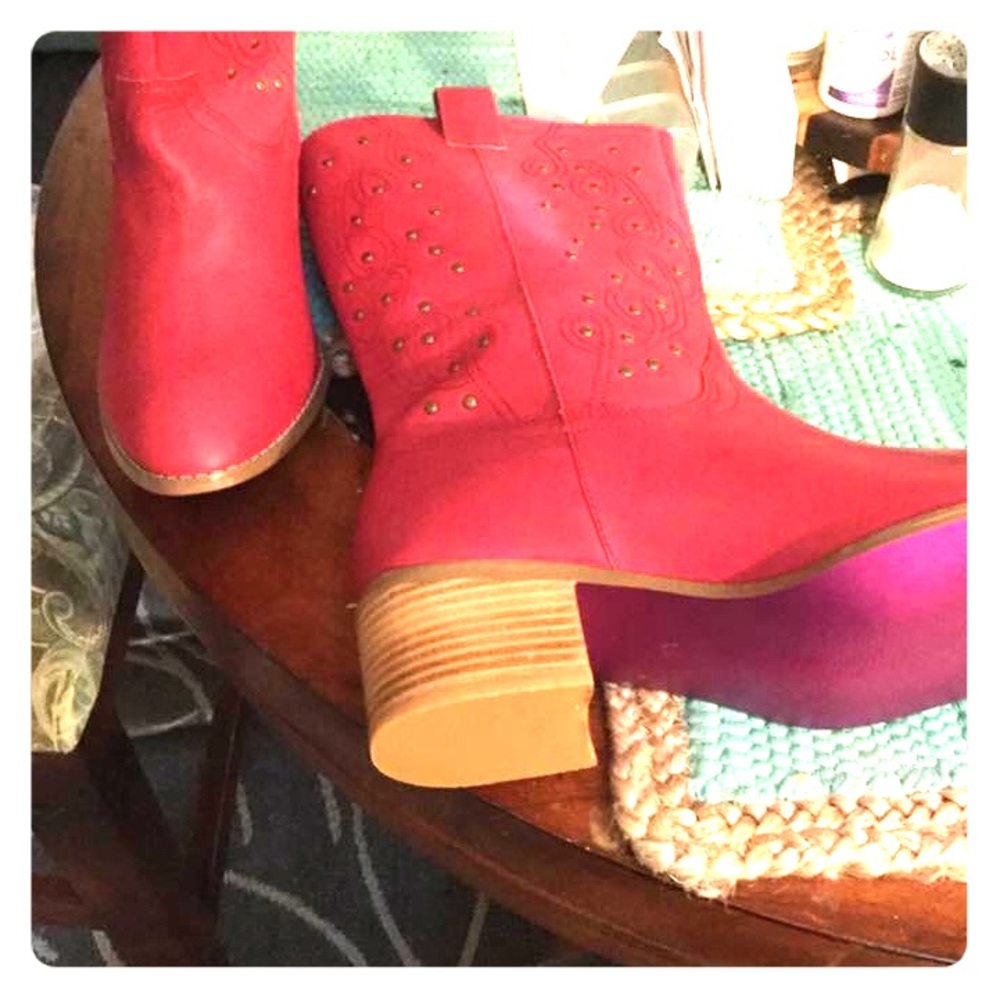 Red Boots